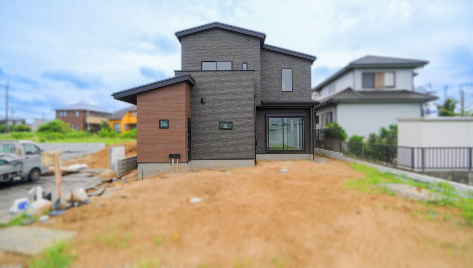 自然を楽しむアウトドアリビングハウス　【平屋+ONE】誉田町２丁目新築戸建　No.5 スライダー
