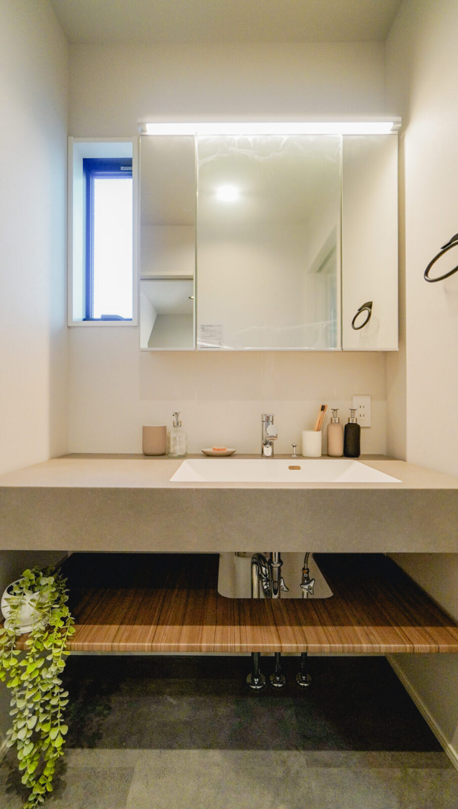 自然を楽しむアウトドアリビングハウス　【平屋+ONE】誉田町 新築戸建　No.5 スライダー