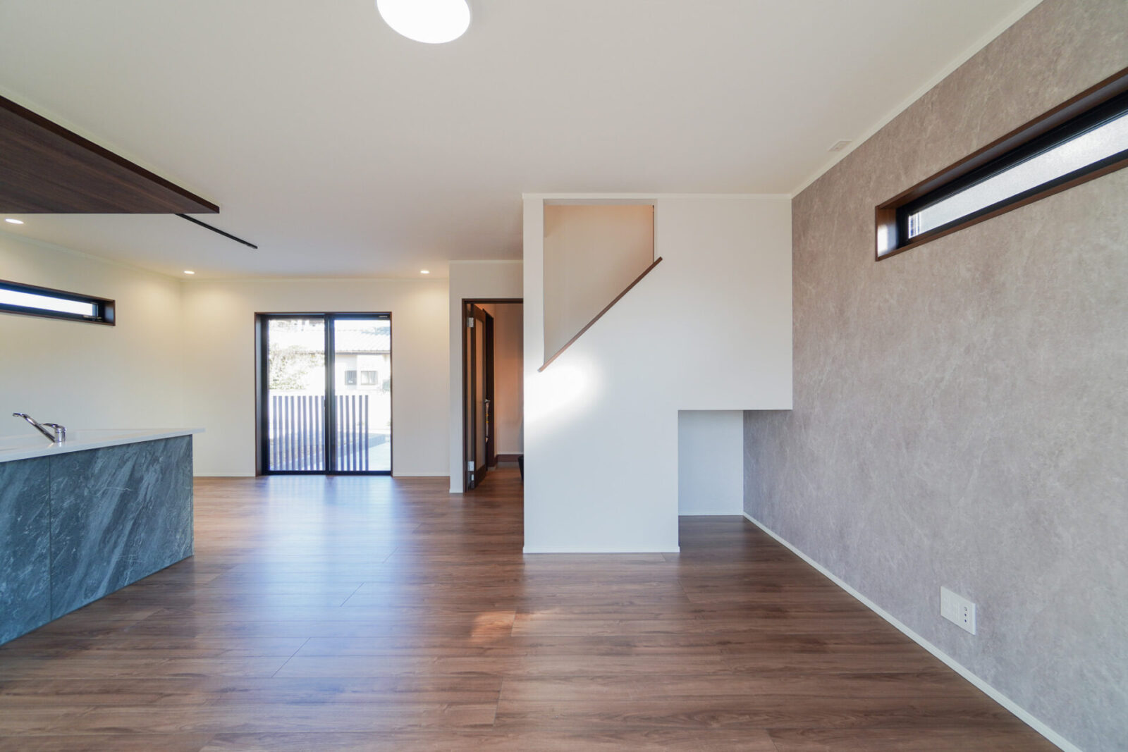 【新着！3,000万円台で叶う】稲毛区の新築戸建　‐ホテルライクな外観&内装仕様‐　IN宮野木 スライダー