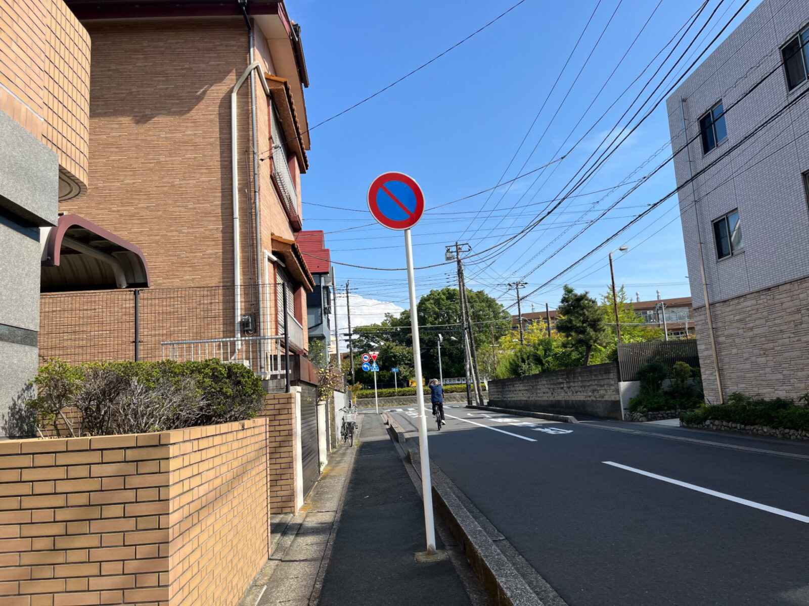 【リノベマンション】ヴァンクール舞浜弐番館〔1F 角住戸 4LDK+ 専用庭〕 スライダー