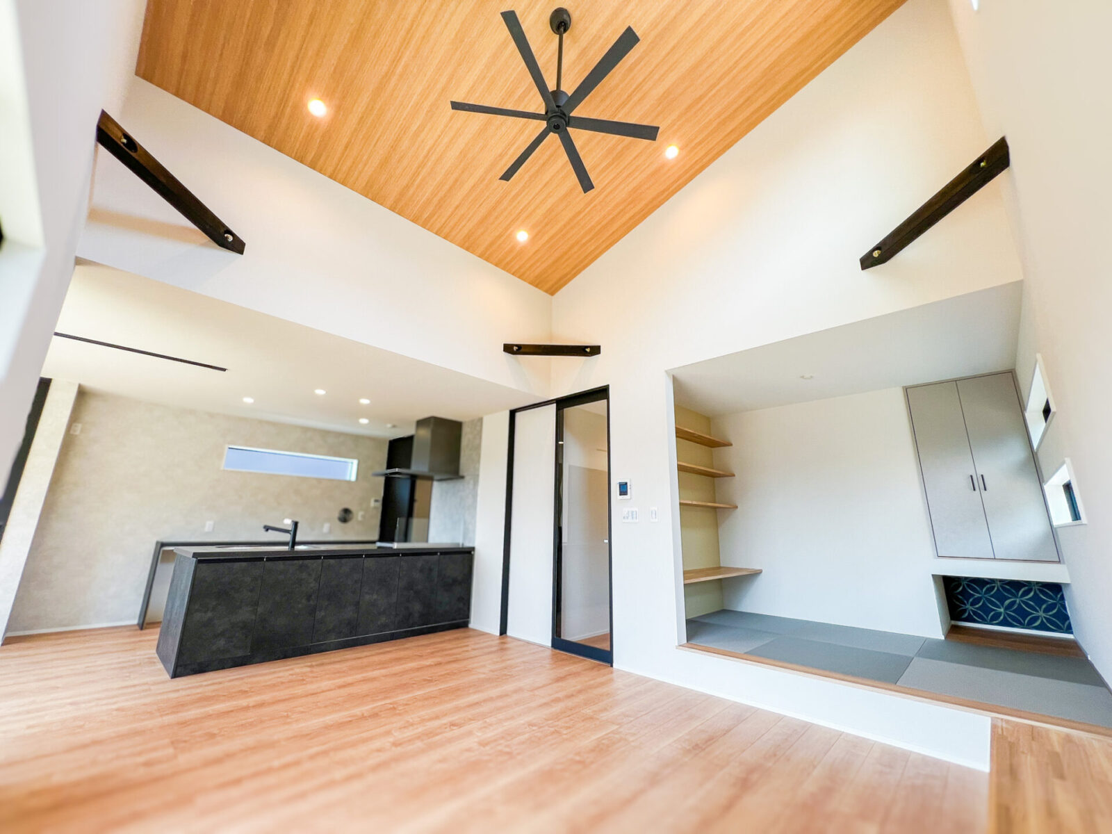 【販売予告】千葉市中央区　青葉町　建築条件付き売地 スライダー