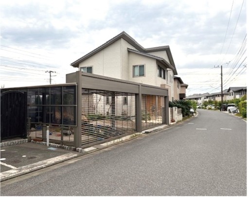 【車最大6台駐車可能！！】積水ハウス施工の２世帯住宅 スライダー