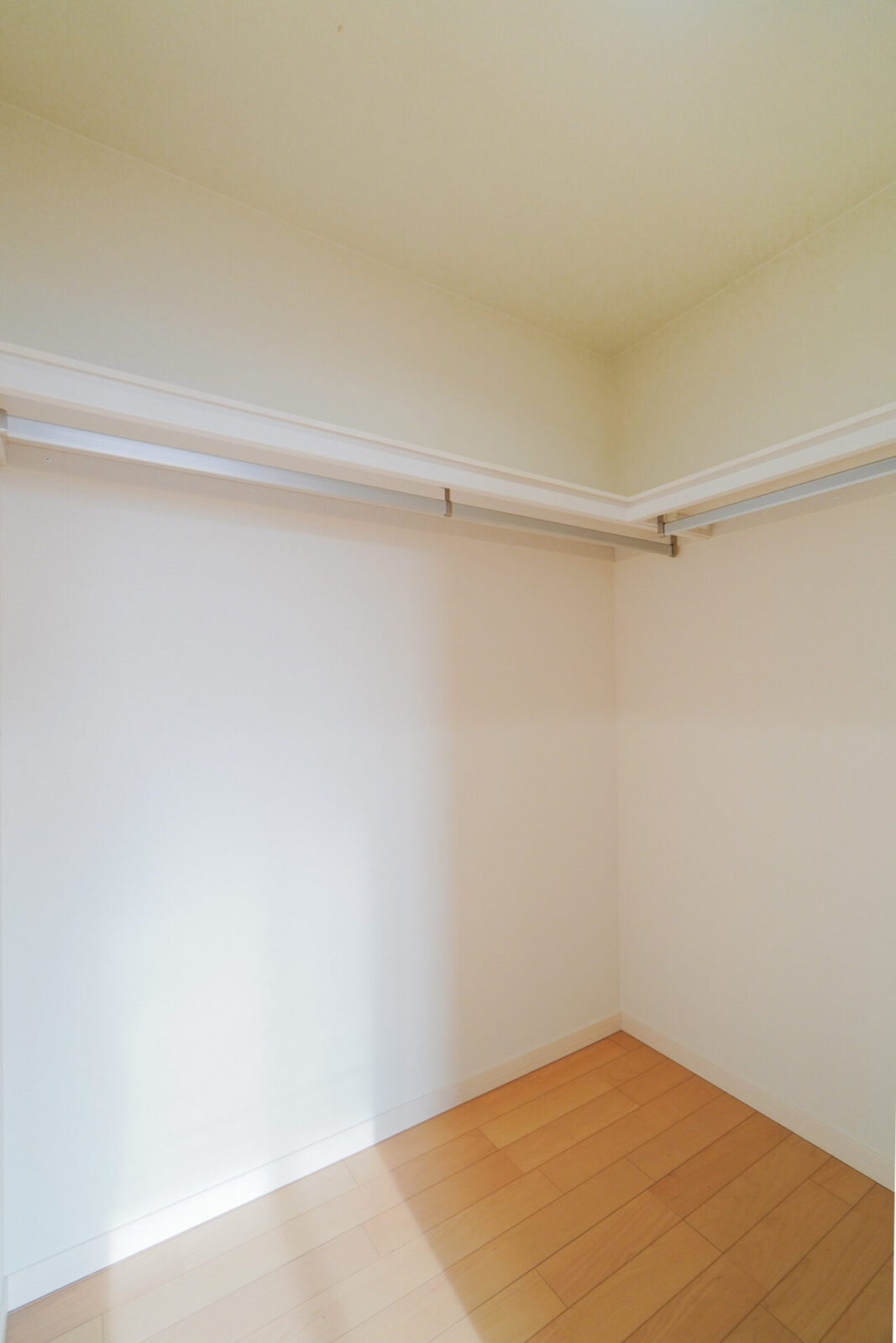 【車最大6台駐車可能！！】積水ハウス施工の２世帯住宅 スライダー