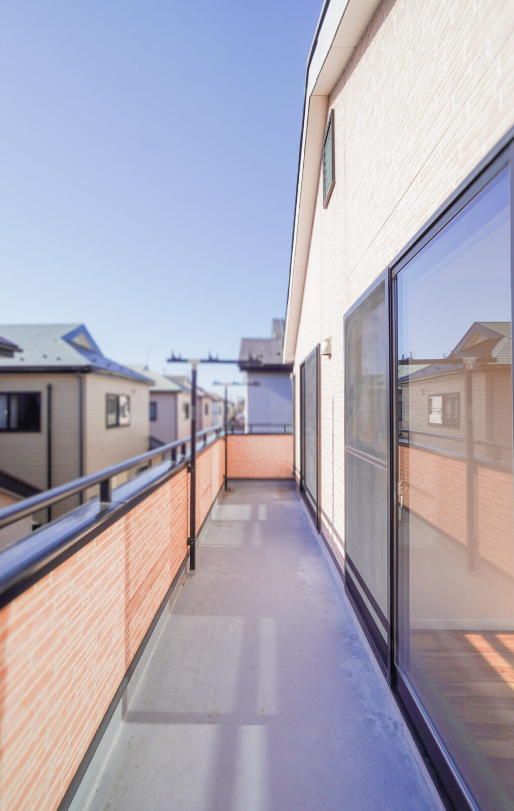 【4LDK+車２台　全居室 6帖ゆとりある広さ】稲毛町中古戸建 スライダー