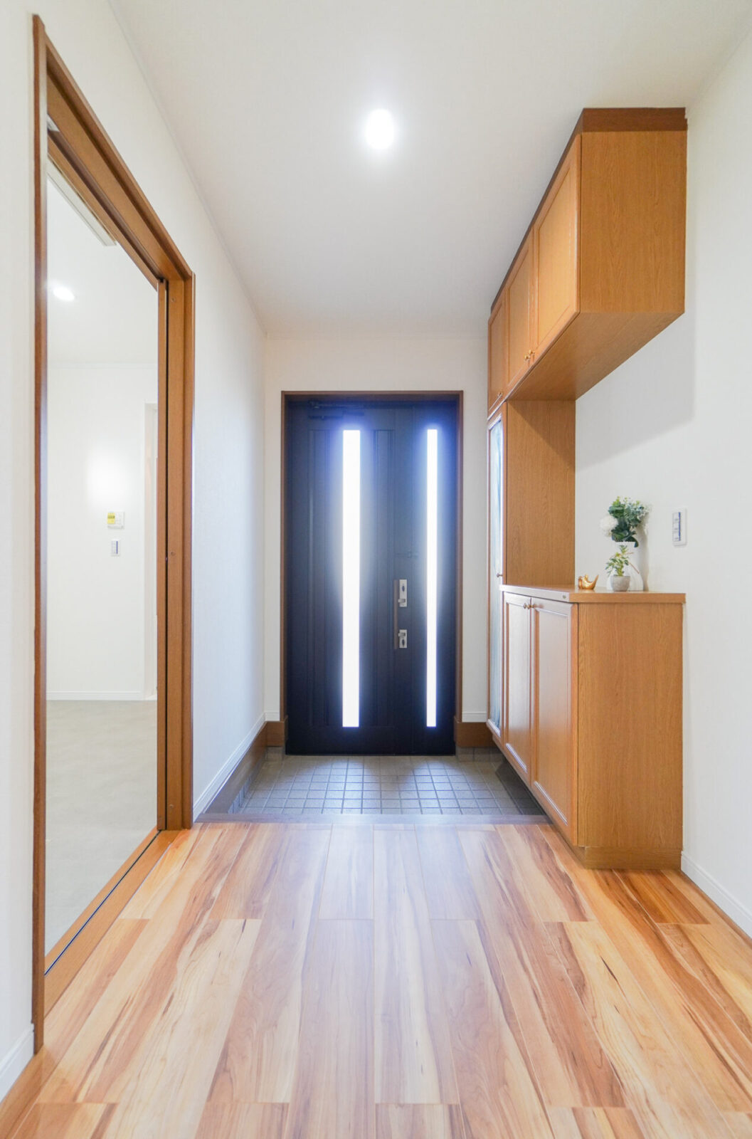 【4LDK+車２台　全居室 6帖ゆとりある広さ】稲毛町中古戸建 スライダー