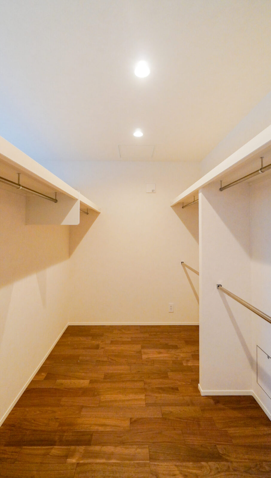 ★4/4　新着物件　駅徒歩２分！！　中央区浜野町　建築条件なし売地 スライダー