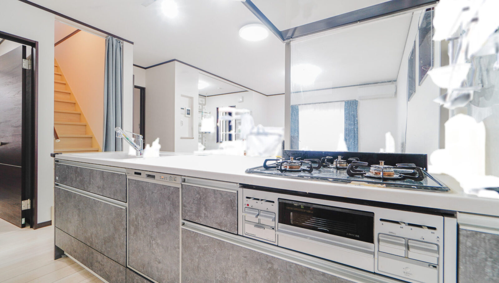 【陽当たりの良い南東角地】4LDKの注文戸建住宅　稲毛区園生町 スライダー