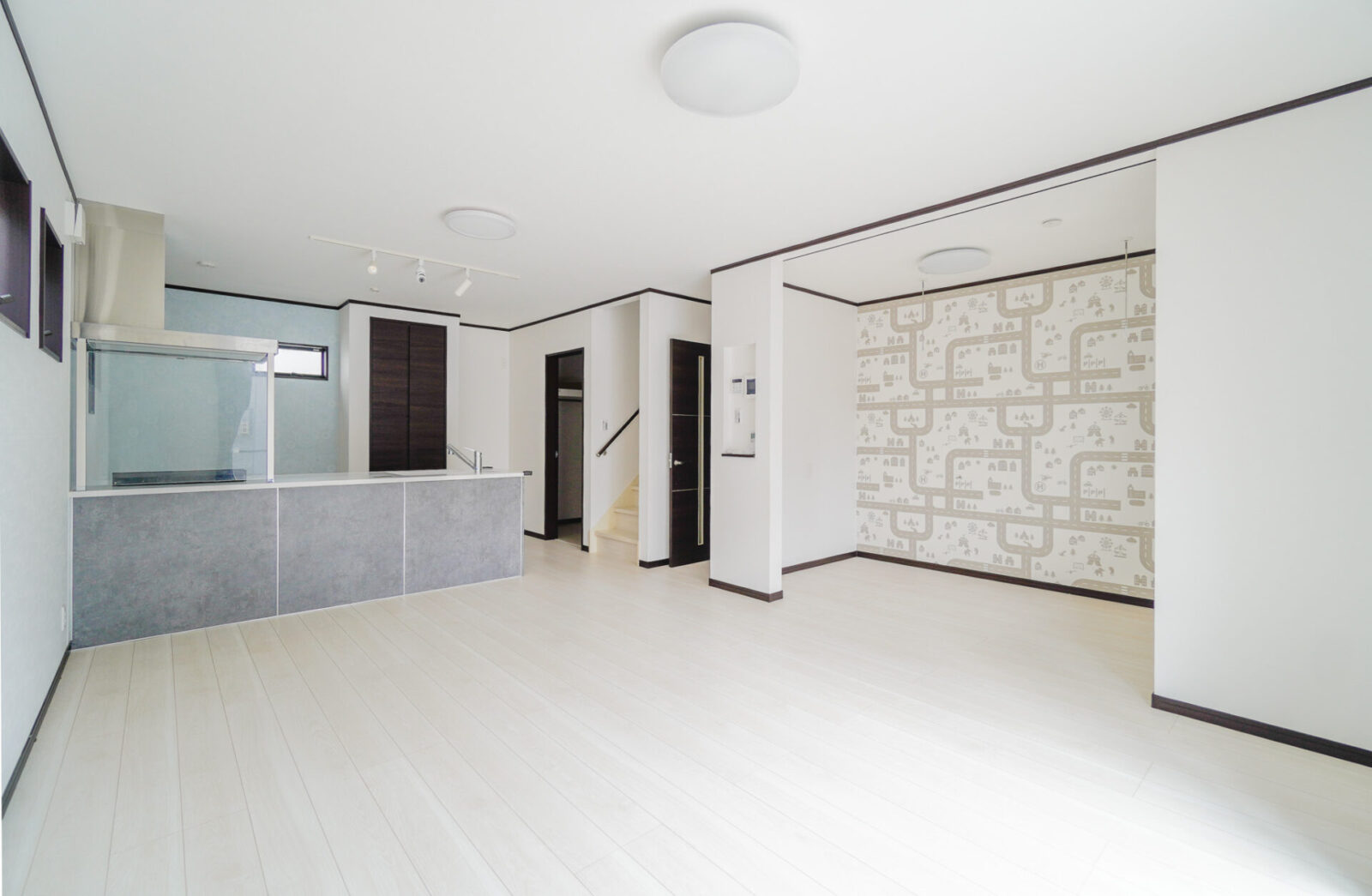 ★6/8  価格改定！！【陽当たりの良い南東角地】4LDKの注文戸建住宅　稲毛区園生町 スライダー