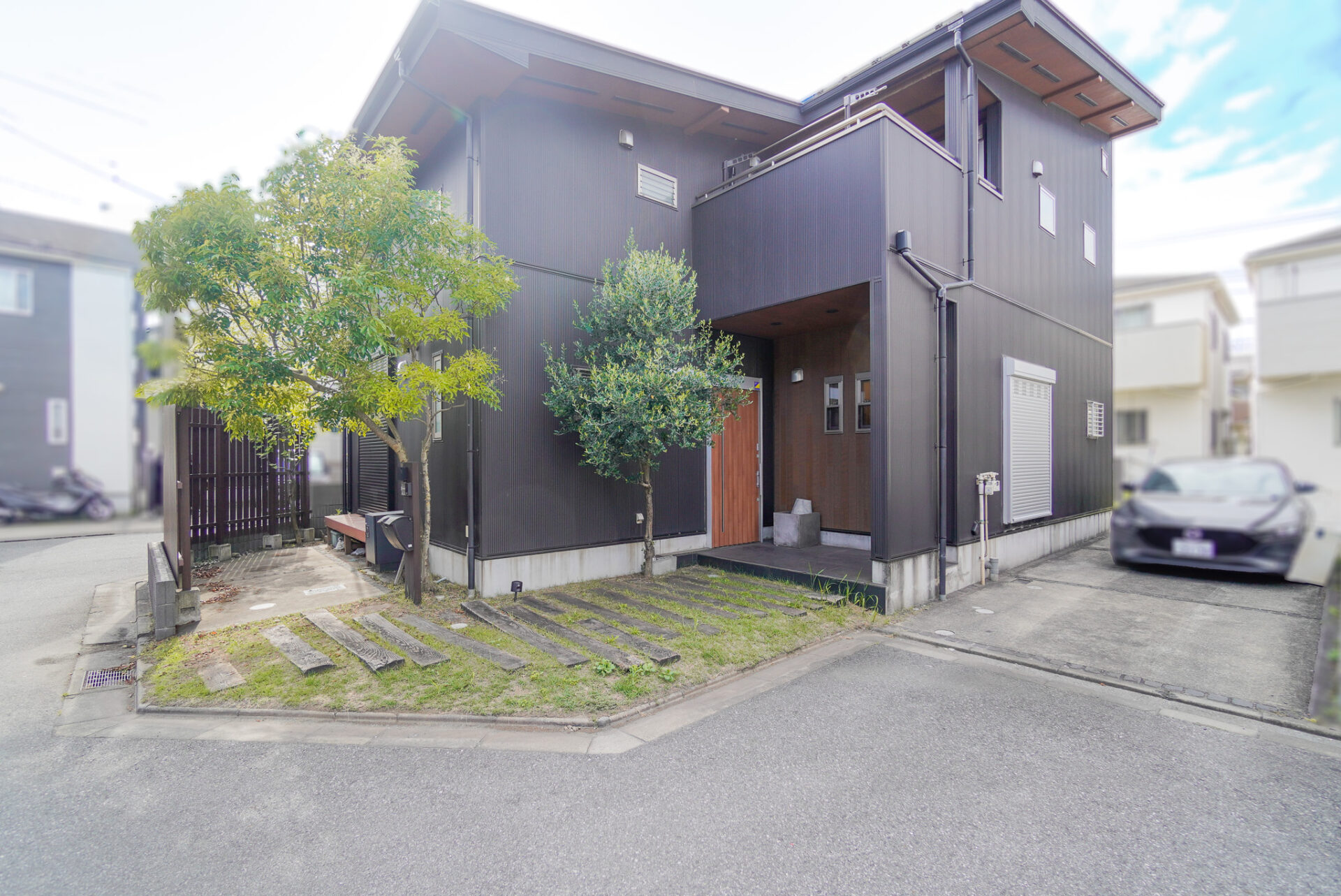 ★8/14　新着！！寒川町３丁目　戸建て住宅【家族がリビングに集う　つながりが強まる家】 アイチャッチ